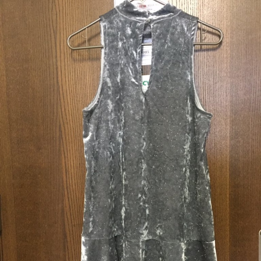 NWT STEEL GREY GLITTER V NECK CUT OUT DRESS - Picture 2 of 3
